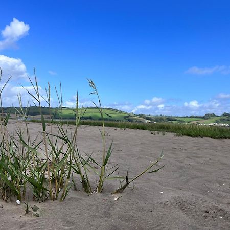 Luxury 2-Bed Barn Conversion In Llansteffan Carmarthen Eksteriør bilde