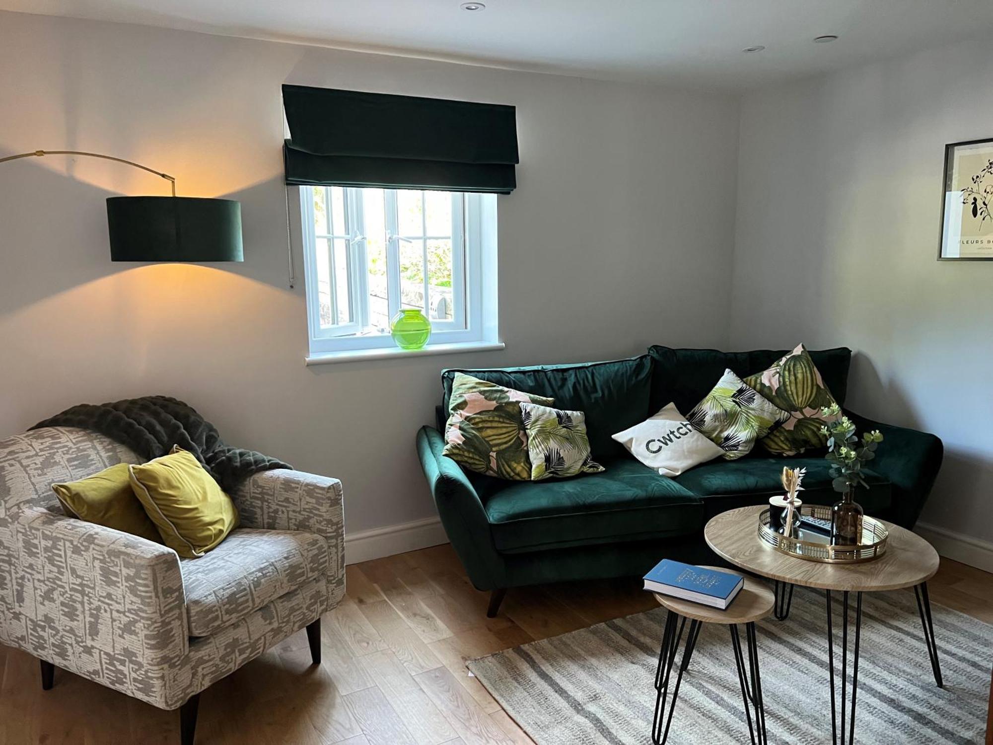 Luxury 2-Bed Barn Conversion In Llansteffan Carmarthen Eksteriør bilde